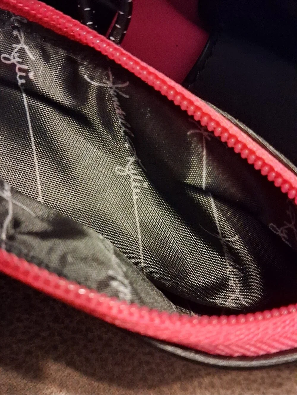 Kendall & Kylie Makeup Bag Brush Bag Fanny Pack Pink And Black